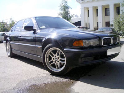 BMW 728i