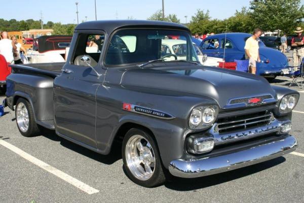 Chevrolet Apache: 1 фото