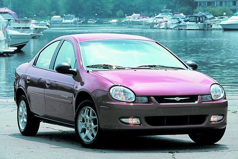 Chrysler Neon: 6 фото