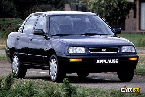 Daihatsu Applause: 2 фото