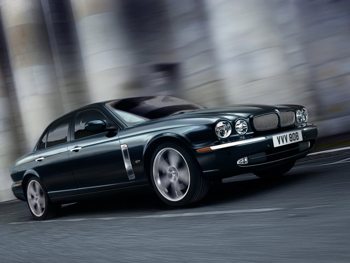 Jaguar XJR: 5 фото