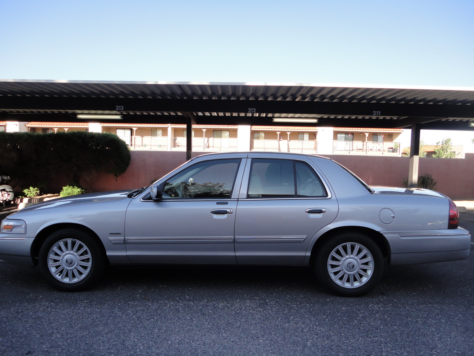 Mercury Grand Marquis: 12 фото