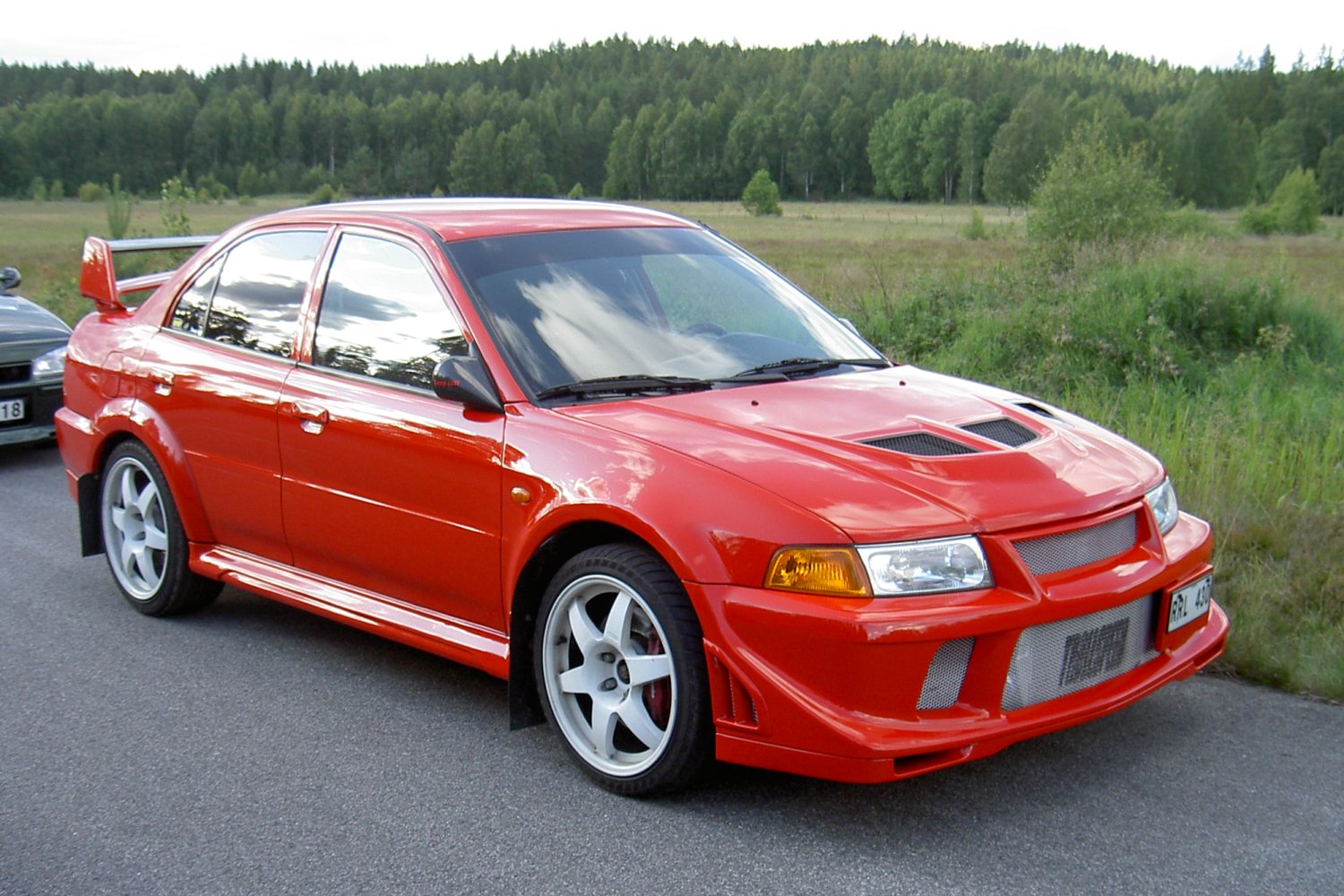 Mitsubishi Lancer: 6 фото