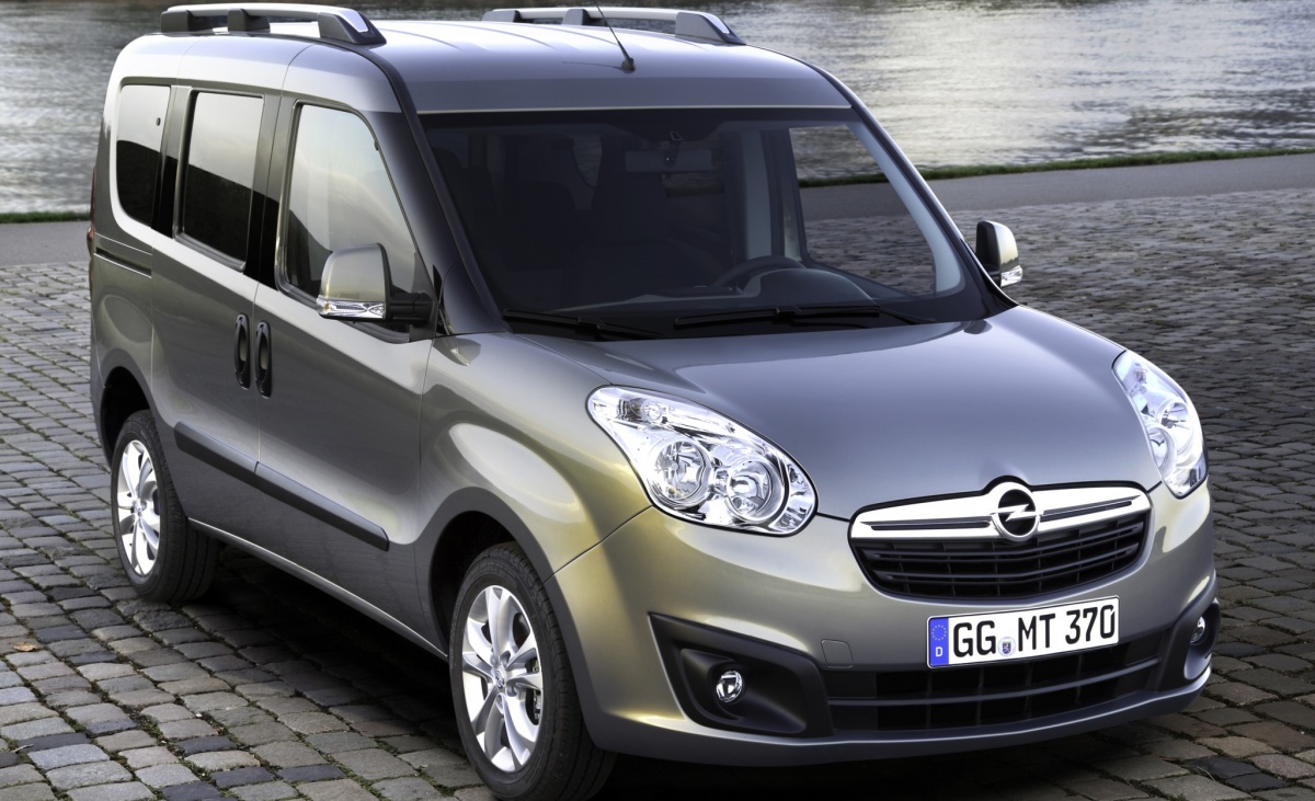 Opel Combo Tour: 7 фото