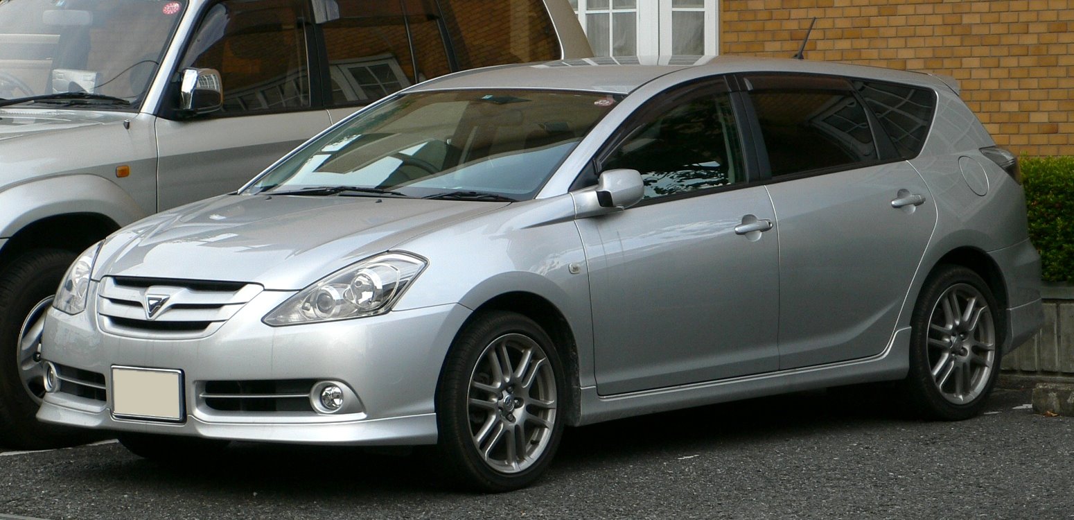 Toyota Caldina: 8 фото