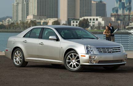 Cadillac STS: 7 фото