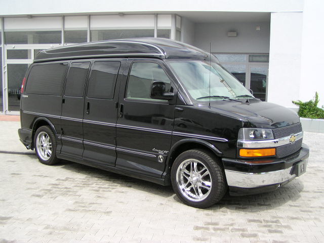 Chevrolet Express: 3 фото