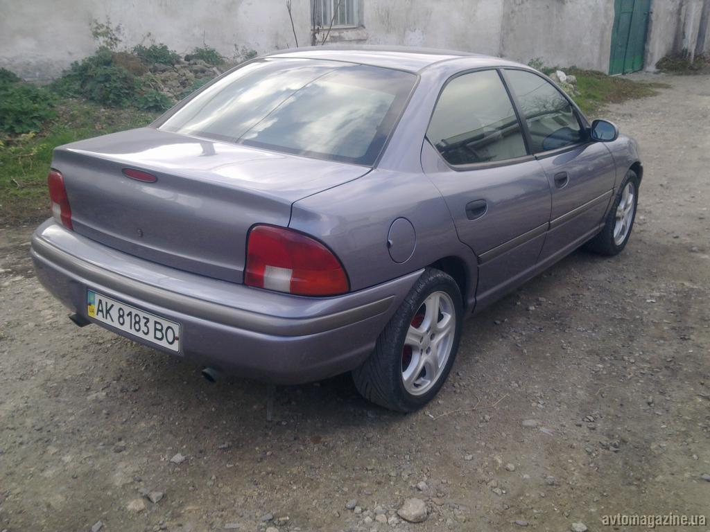 Chrysler Neon: 9 фото