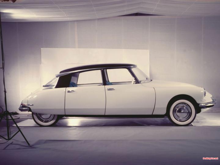 Citroen DS: 11 фото