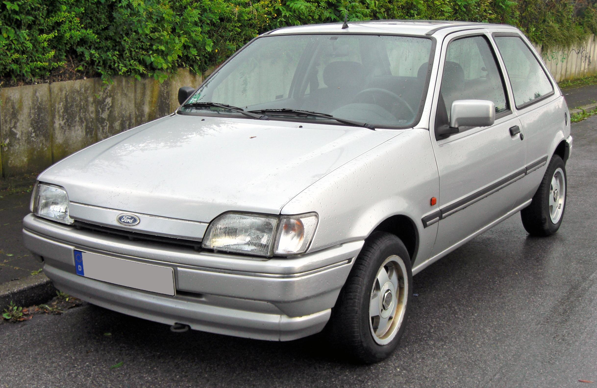 Ford Fiesta III: 3 фото