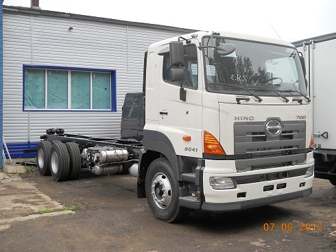 Hino 700: 6 фото