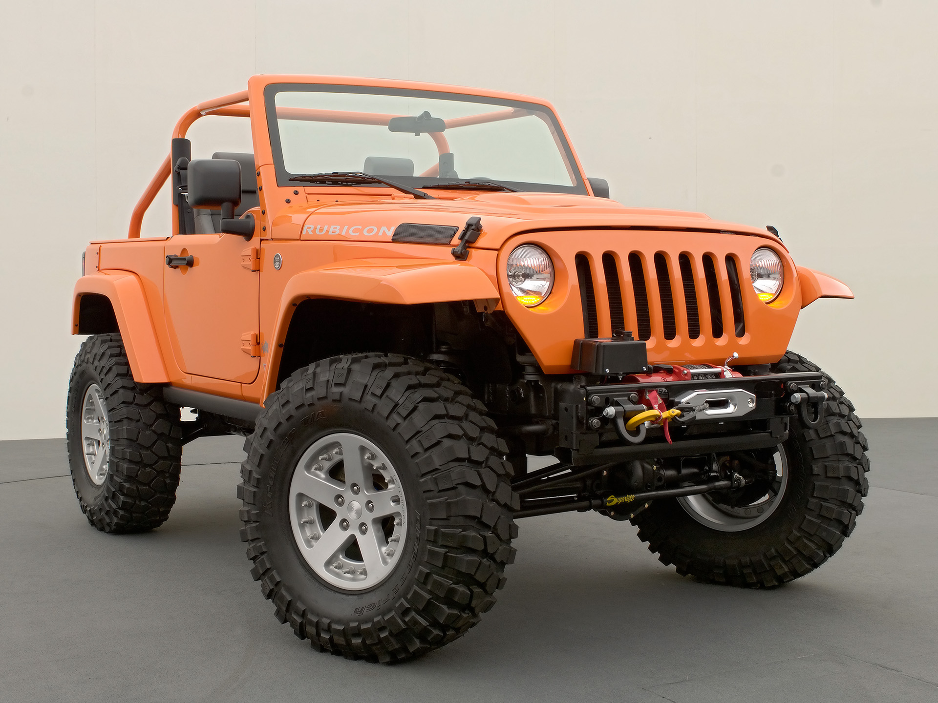 Jeep Wrangler: 12 фото