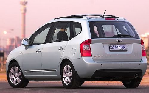 Kia Carens: 5 фото