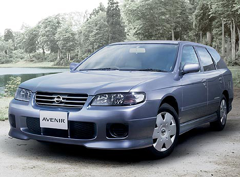 Nissan Avenir: 1 фото