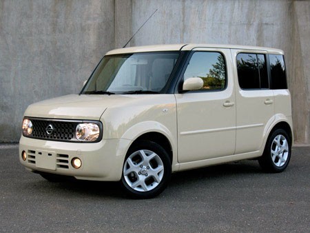 Nissan Cube: 4 фото