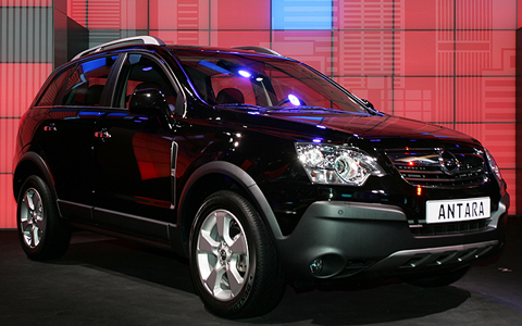 Opel Antara: 7 фото