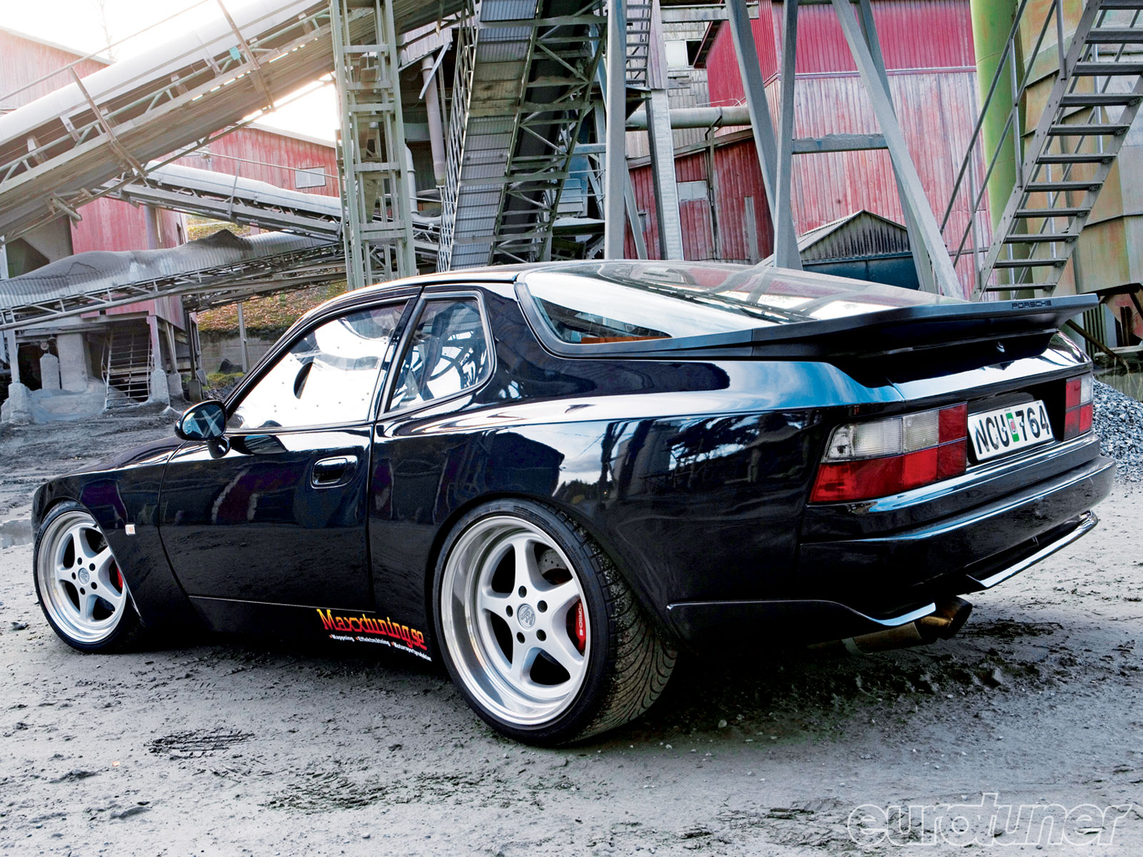 Porsche 944: 12 фото