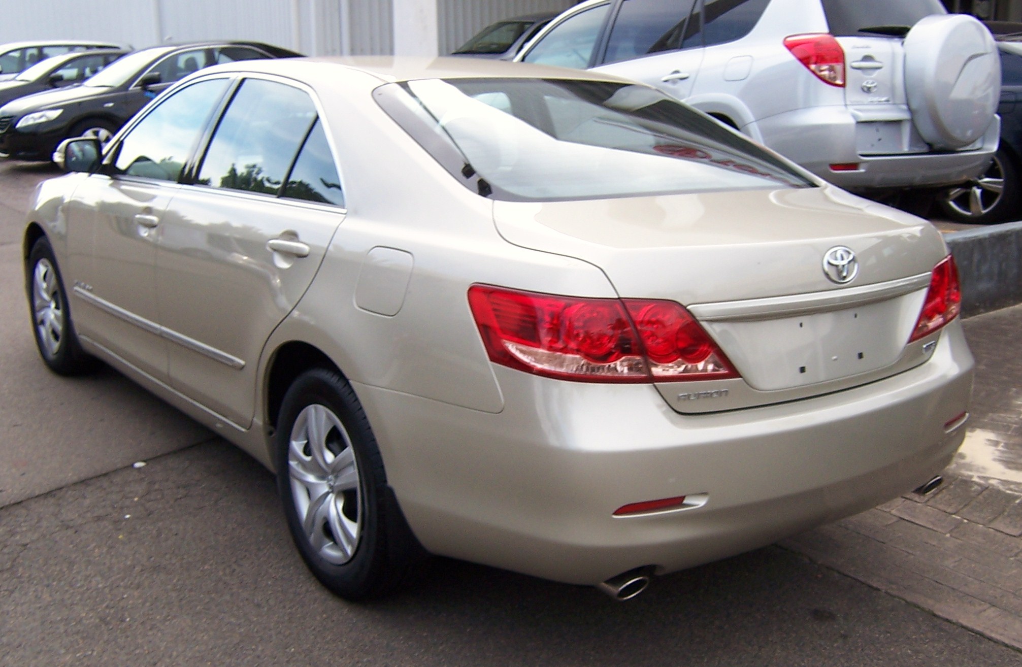 Toyota Aurion: 2 фото