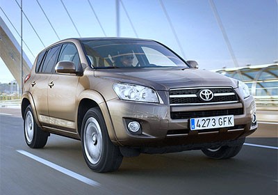 Toyota RAV4: 12 фото