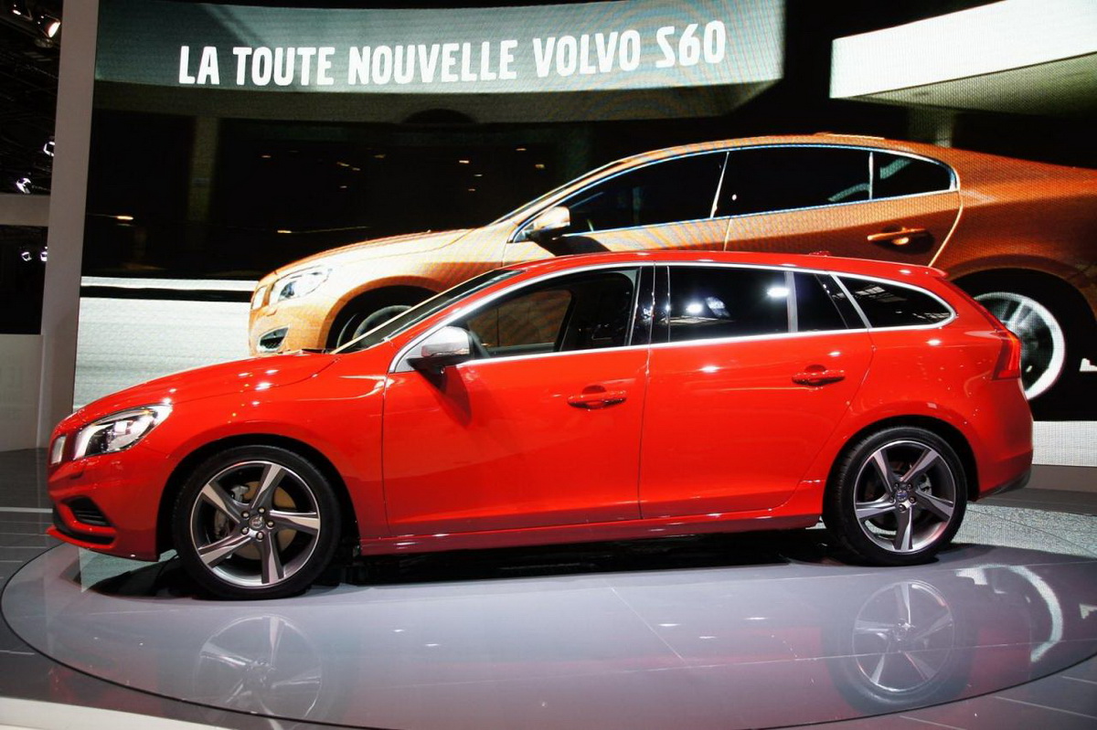 Volvo V60: 6 фото